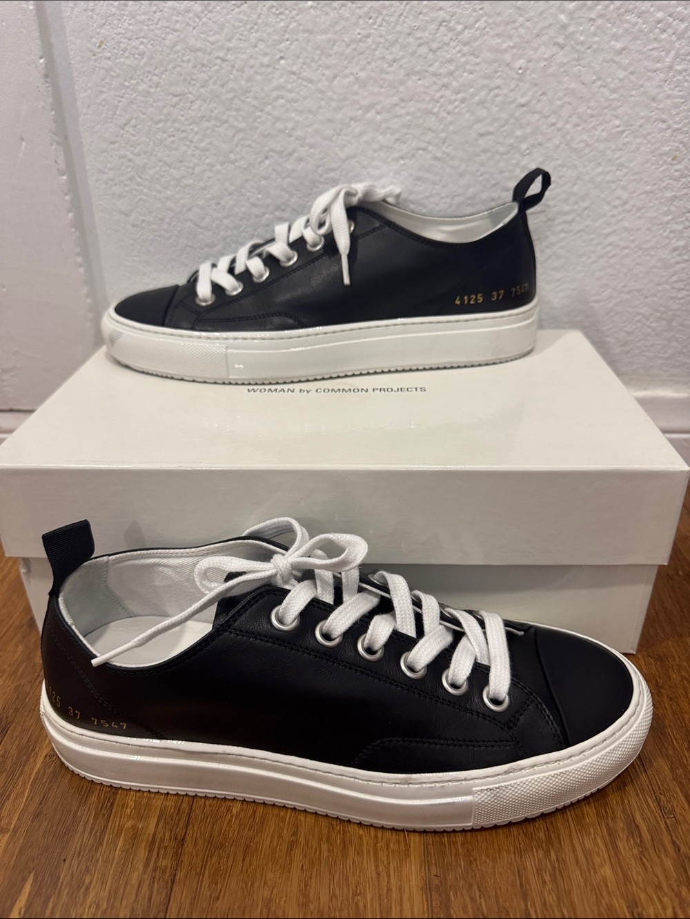 Common Projects Black Leather Low-Top Sneakers with White Sole